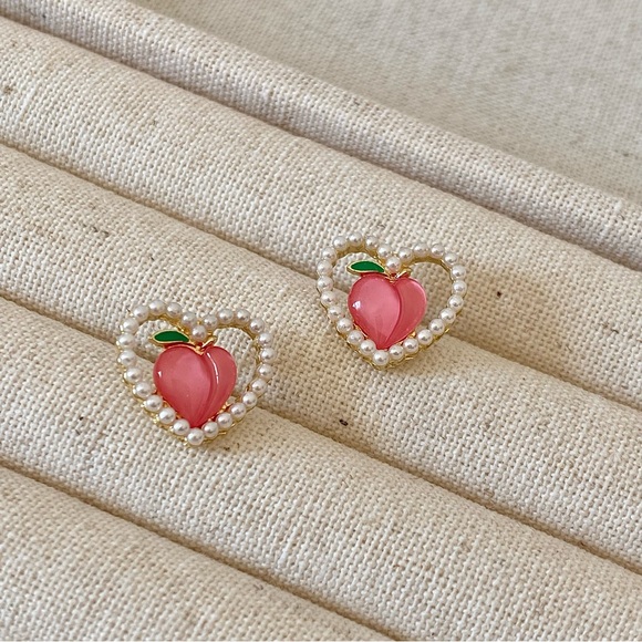 Jewelry - 3/$20 Georgia Peach Pearl Framed Heart Earrings Studs